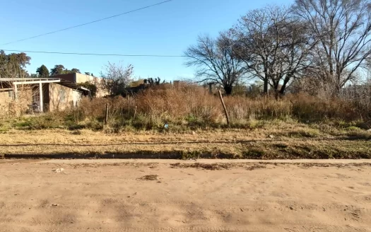 Terreno en venta en Lincoln, calle Provincia de Catamarca, La Rural, BA 6070